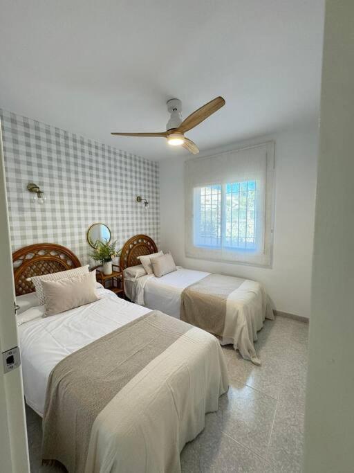 Nuevo Torrox Deluxe Beach & Piscina Luaran gambar