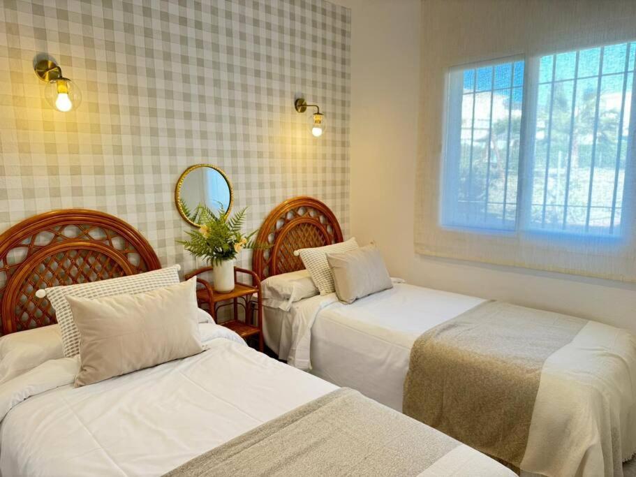 Nuevo Torrox Deluxe Beach & Piscina Luaran gambar