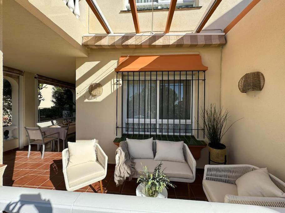 Nuevo Torrox Deluxe Beach & Piscina Luaran gambar