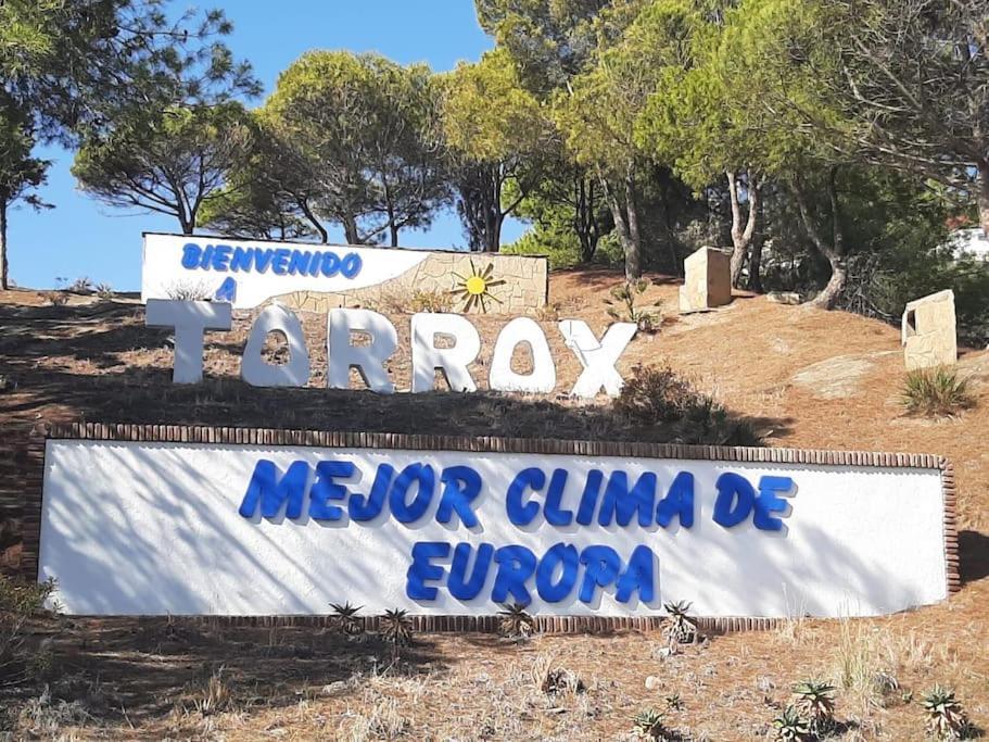 Nuevo Torrox Deluxe Beach & Piscina Luaran gambar