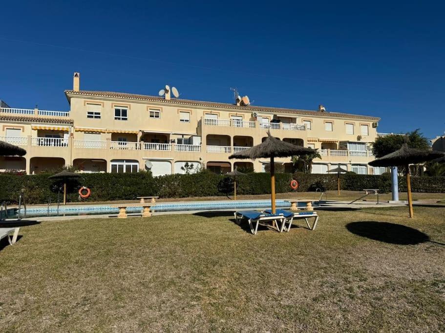 Nuevo Torrox Deluxe Beach & Piscina Luaran gambar