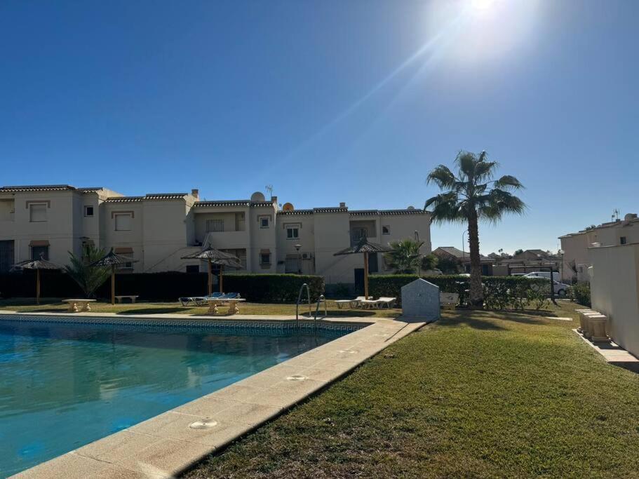 Nuevo Torrox Deluxe Beach & Piscina Luaran gambar